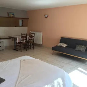 https://studio-1.inbrittany.com